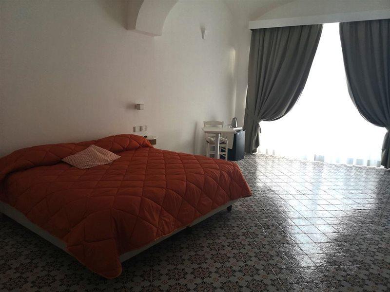 A.I.R. Hotel Gabbiano Isola Rossa Exterior photo