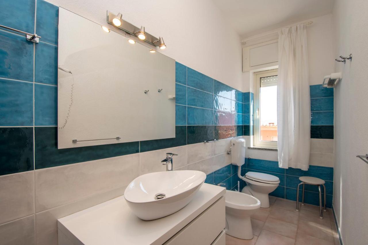 A.I.R. Hotel Gabbiano Isola Rossa Exterior photo